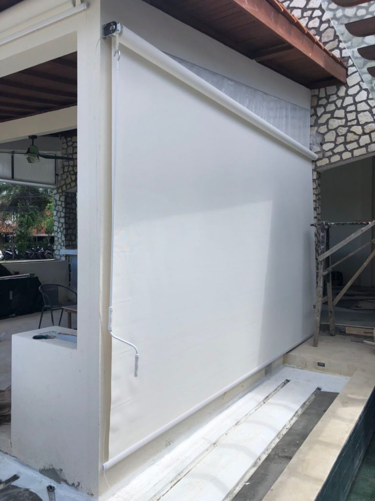 Outdoor Roller Blinds Jakarta5